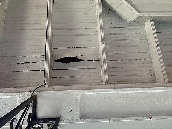 5th image of 208 Ruby St