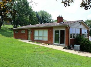 140 Mawhinney Rd, Cecil, PA 15321