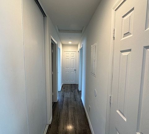 4th image of 12360 Lakeshore Dr #1