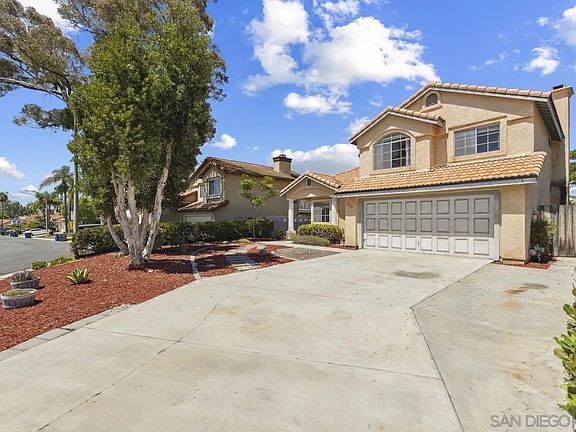 4th image of 2083 Paseo De Anza