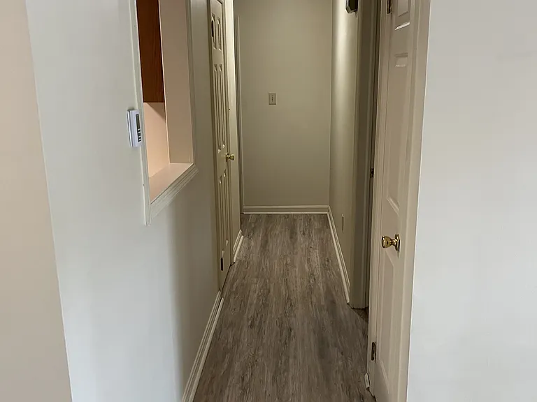 14860-14876 Sherwood Dr - 14864 — Photo 10