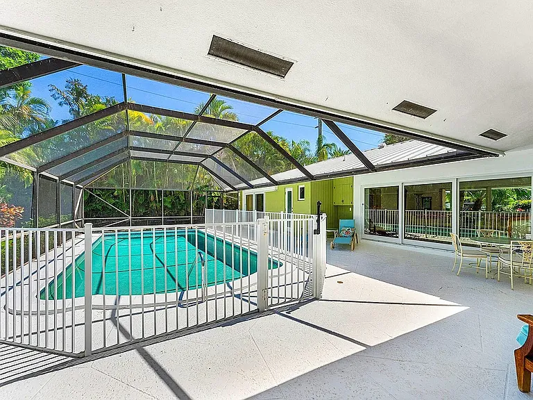 1350 Spanish River Rd — Photo 23