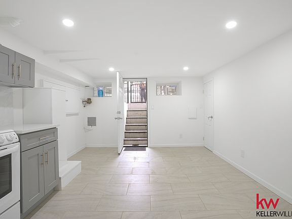 4th image of 37 Beaver St #1