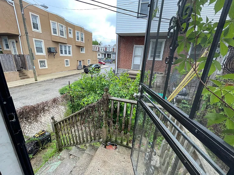 5633 Malcolm St #1 — Photo 20