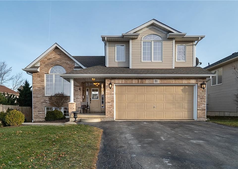 1st image of 31 Oakdale Blvd