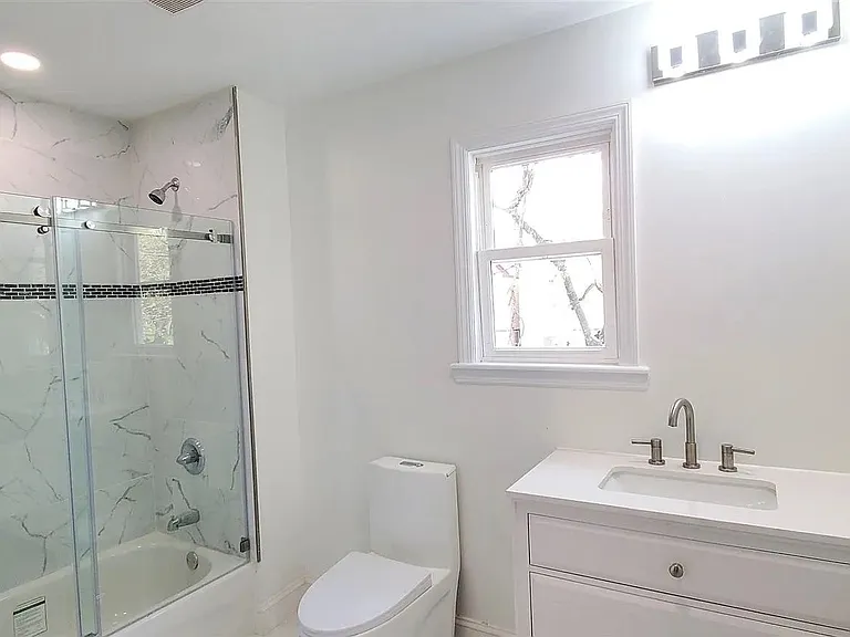 259 Duncan Ave #2 — Photo 11