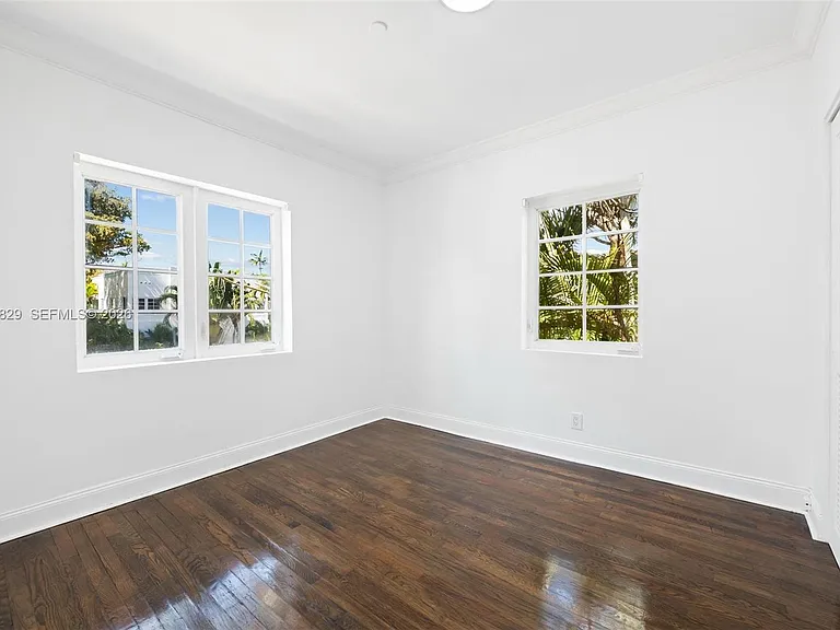 1545 Meridian Ave — Photo 21