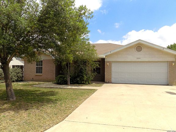 3rd image of 2339 ROYAL PARK DR