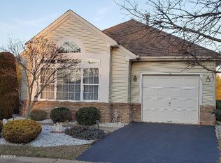49 Devereux Dr, Manchester, NJ 08759