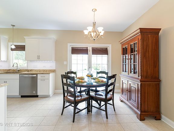 5th image of 16082 Penny Ln