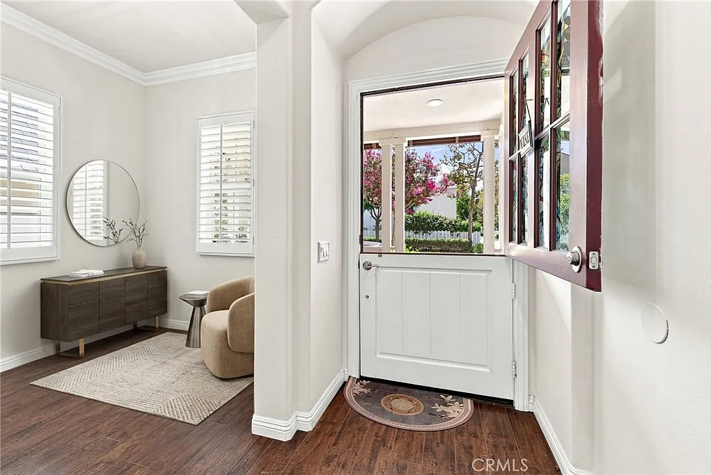 4 bed, 3.5 bath, 2402 sqft, $5,500 — Photo 3