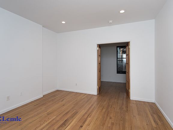 5th image of 1592 2nd Ave #4RN