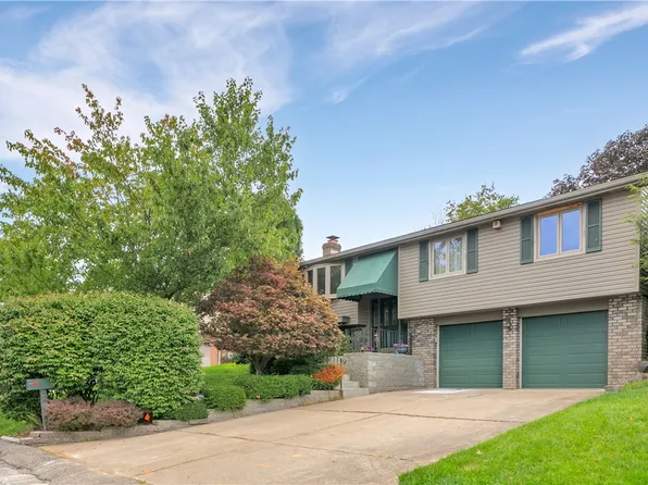 128 Macbeth Dr, Lower Burrell, PA 15068