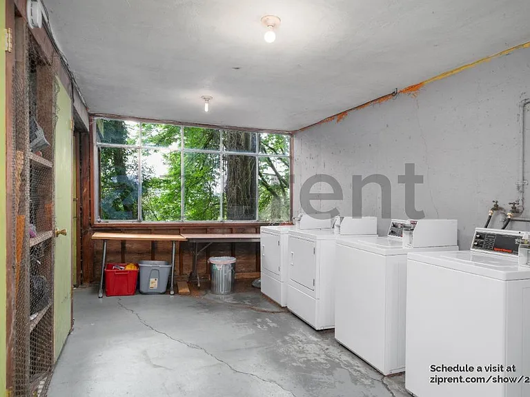 2745 NW Pettygrove St #1 — Photo 14
