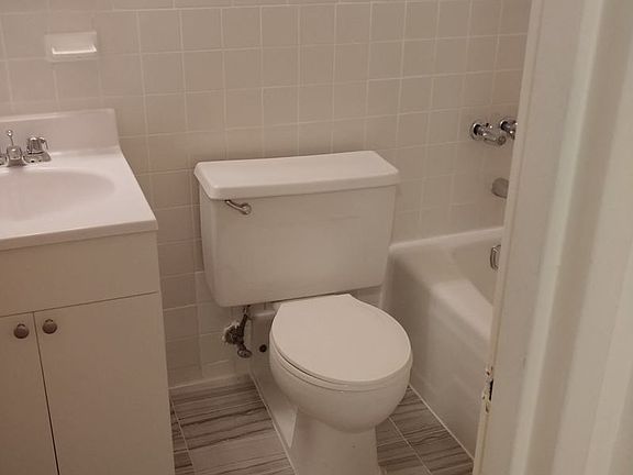 5th image of 422 E 89th St APT 4A