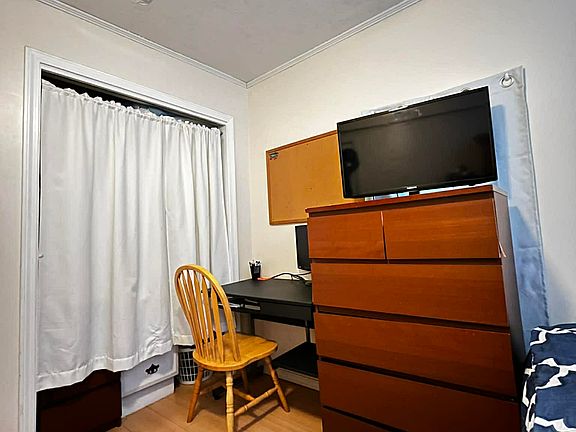 2nd image of 1040 Stillwater Ave #1