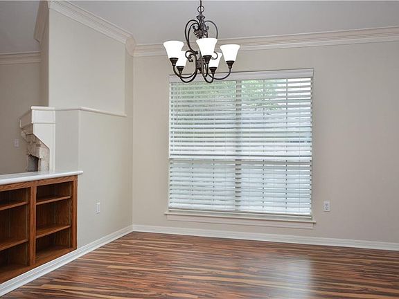 5th image of 4 Canyon Creek Dr