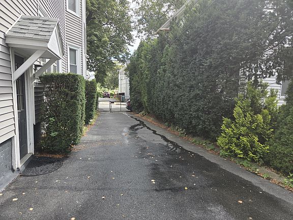 2nd image of 24 Flint St