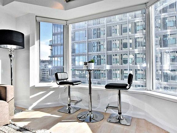 5th image of 155 Yorkville Ave #2011
