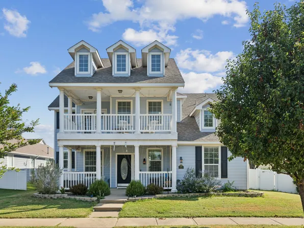 9321 Waterman Dr, Aubrey, TX 76227