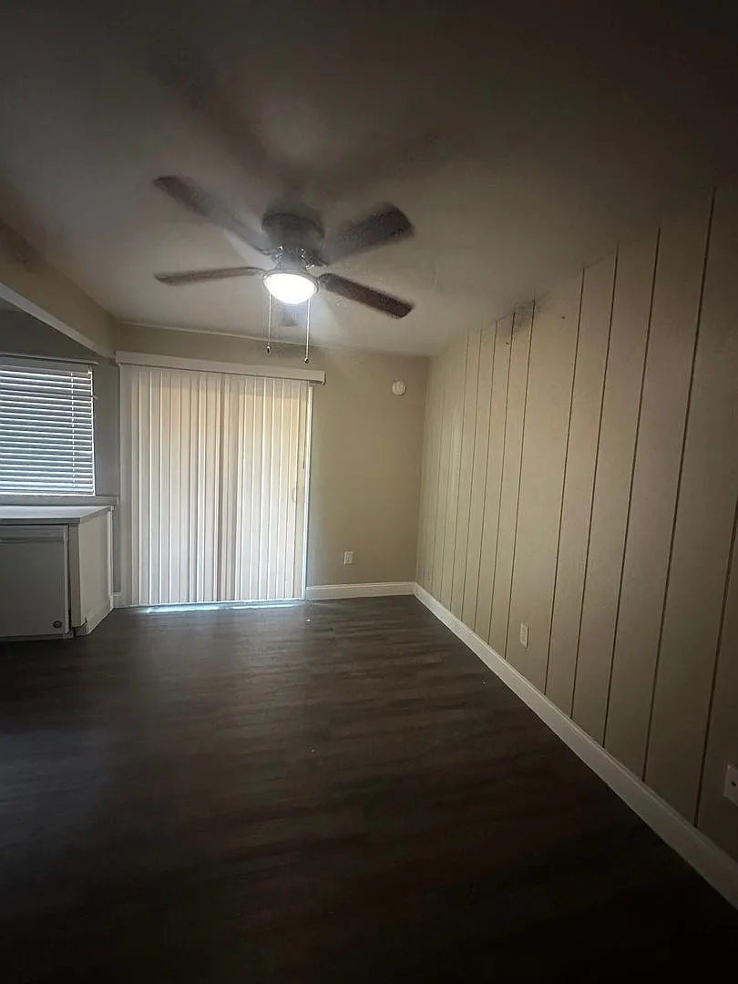 3 bed + 1.5 bath — Photo 2