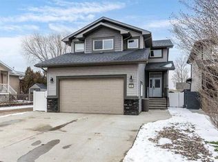 11 Sterling Line SE, Medicine Hat, AB T1B4N2