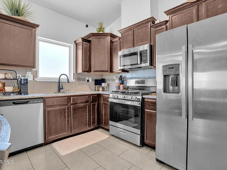 14364 Nick Drahos Ln — Photo 15