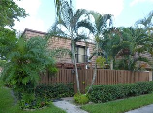 2207 22nd Ln, Greenacres, FL 33463