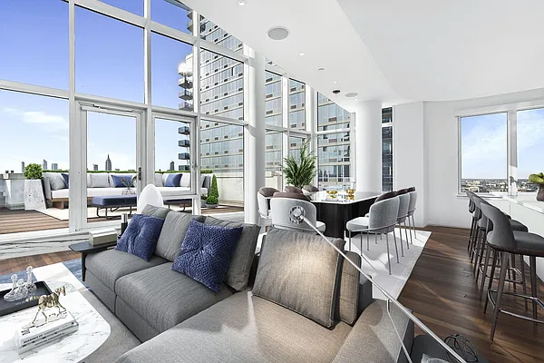 Rented by Compass | media 39