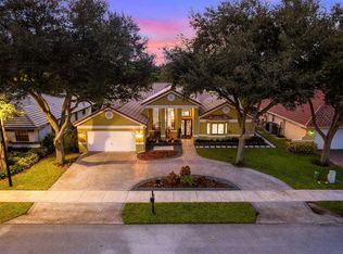 9633 Ridgecrest Ct, Davie, FL 33328