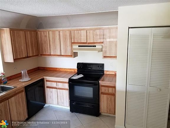 3rd image of 3588 NW 95th Ter #5P