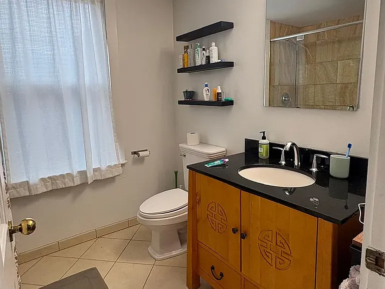 3 Gloucester St #11B — Photo 1