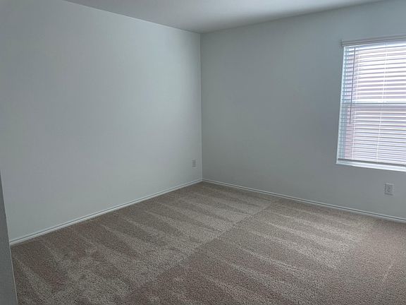 5th image of 624 Dashwood Dr
