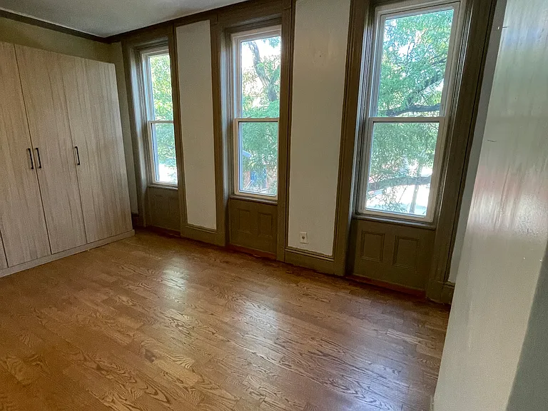 1281 Union Ave — Photo 33