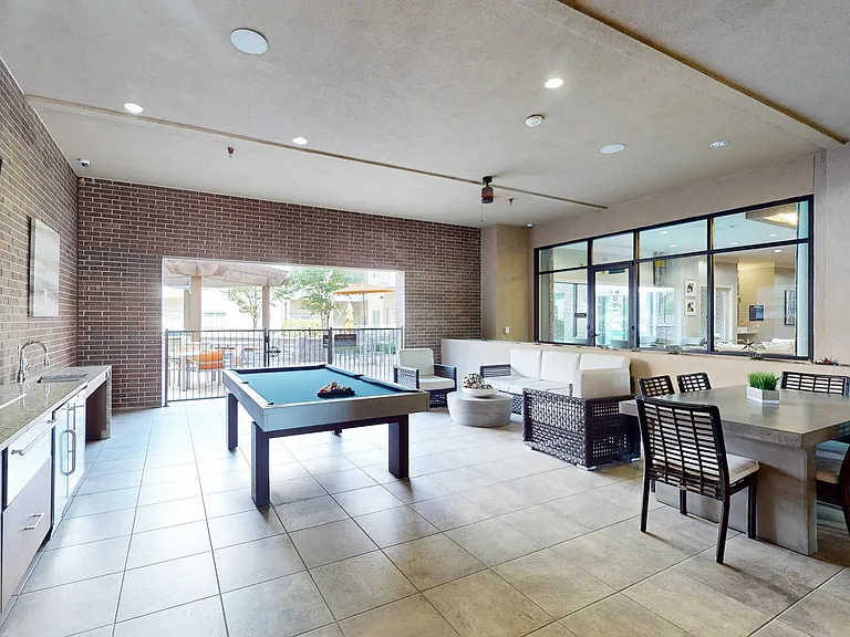 The Flats at Palisades — Photo 35
