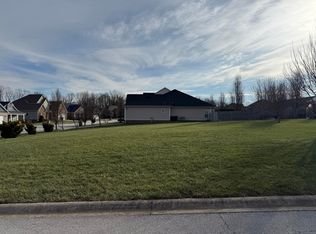 1014 Pinetree Rd, Versailles, KY 40383