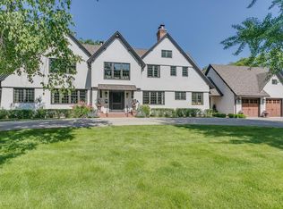 220 N Park Ave, Neenah, WI 54956