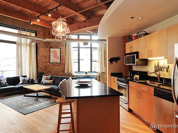 Kitchen/Living Room