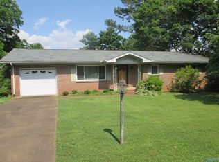 1503 Reynard St, Athens, AL 35611