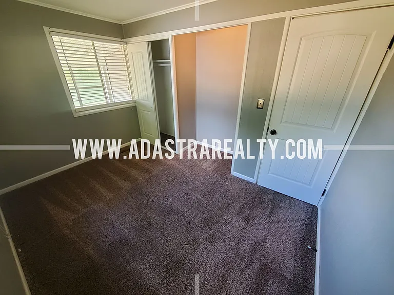 6011 N Forest Ave — Photo 10