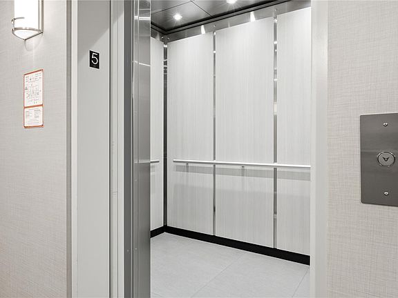 5th image of 119 Haliburton St #503