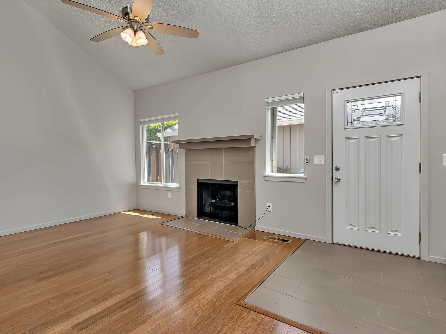 2 bed, 1100 sqft, $2,295 — Photo 4