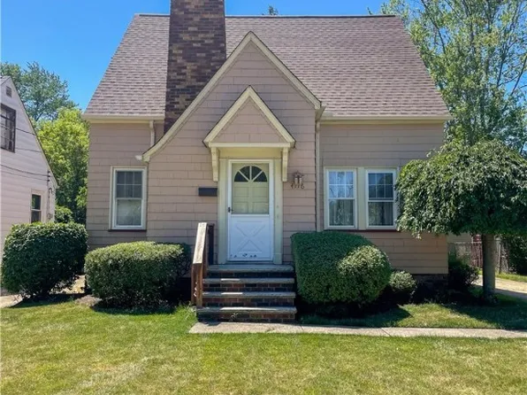 4176 W 208th St, Fairview Park, OH 44126