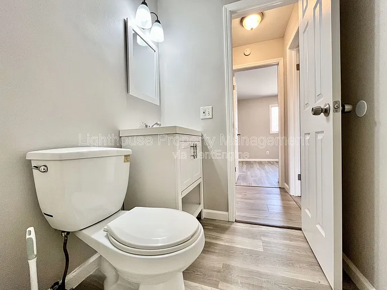 18169 Swiss Dr — Photo 11
