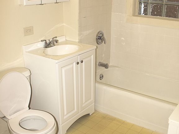 4th image of 5504 W 25th Pl