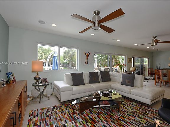 5th image of 1111 SW 17th St #1111