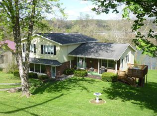 5958 Seneca Trl, Ronceverte, WV 24970