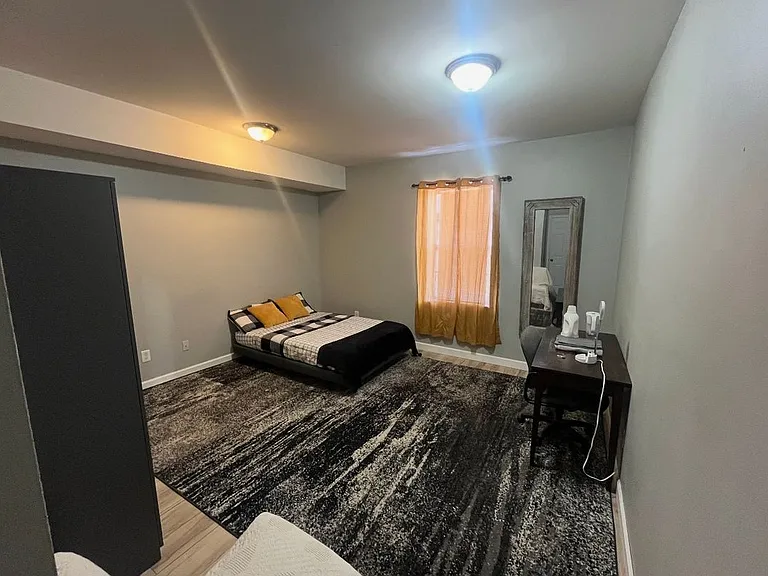 2356 N Park Ave #B2 — Photo 16