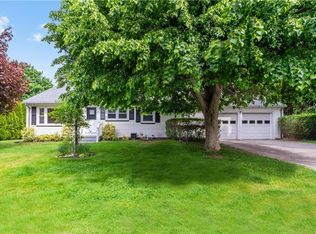 3 Ruth St, Middletown, RI 02842