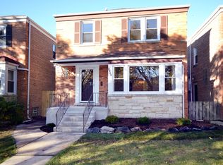 2926 W Jerome St, Chicago, IL 60645